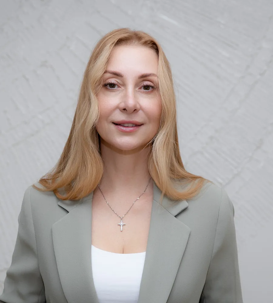 Валентина Пулло улыбается